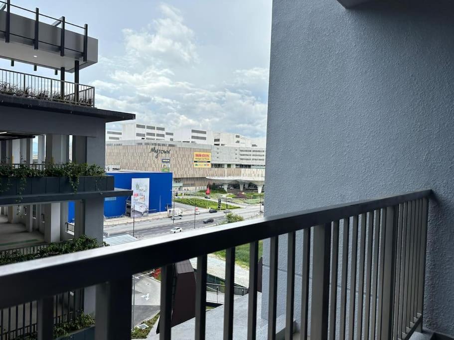Pangsapuri Nw Modern 2br Opposite Ikea & Mytown Carpark By Rumabnb Kuala Lumpur